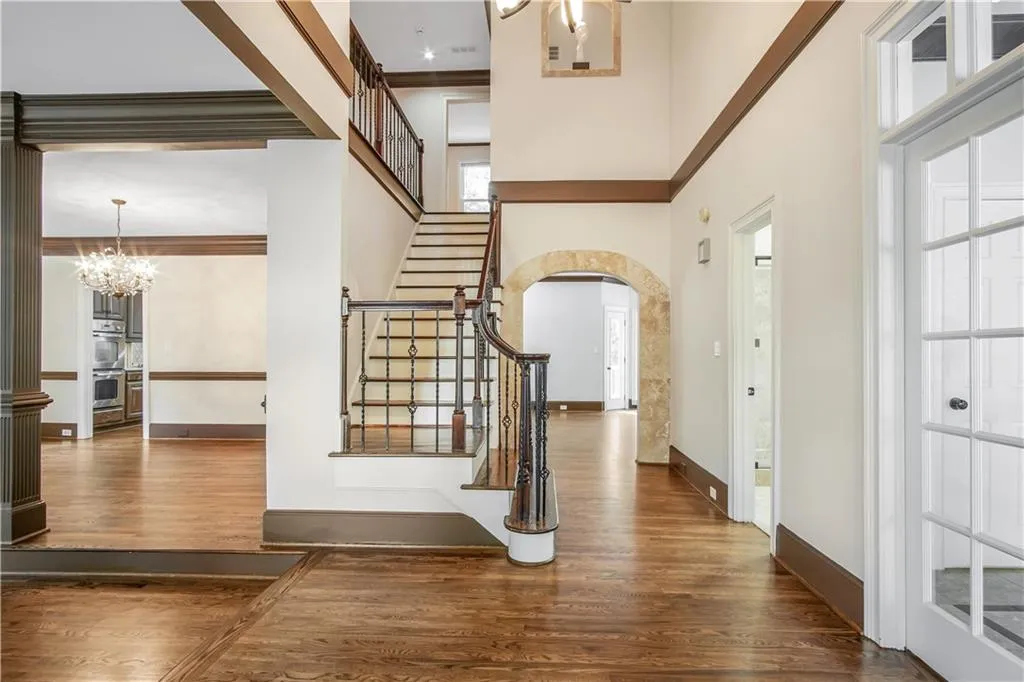 130 Wicksford Glen, Sandy Springs, Georgia 30350, 6 Bedrooms Bedrooms, ,5 BathroomsBathrooms,Residential,Sold,130 Wicksford Glen,6770250