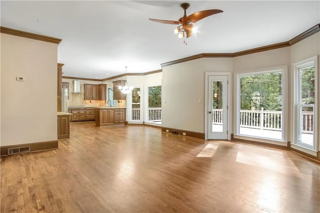 130 Wicksford Glen, Sandy Springs, Georgia 30350, 6 Bedrooms Bedrooms, ,5 BathroomsBathrooms,Residential,Sold,130 Wicksford Glen,6770250