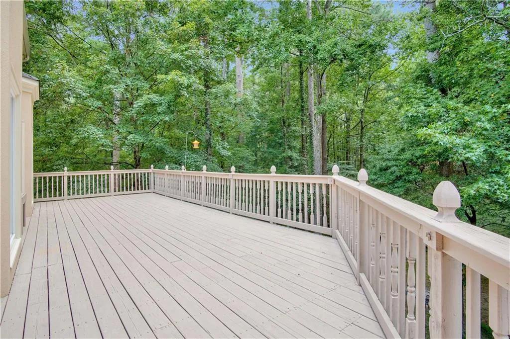 130 Wicksford Glen, Sandy Springs, Georgia 30350, 6 Bedrooms Bedrooms, ,5 BathroomsBathrooms,Residential,Sold,130 Wicksford Glen,6770250