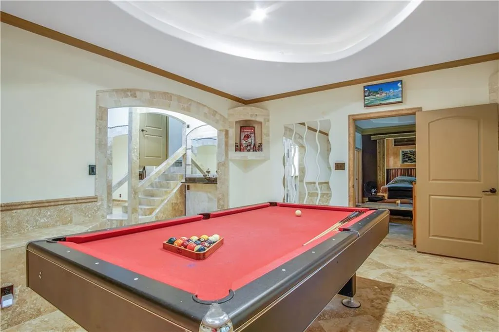 130 Wicksford Glen, Sandy Springs, Georgia 30350, 6 Bedrooms Bedrooms, ,5 BathroomsBathrooms,Residential,Sold,130 Wicksford Glen,6770250