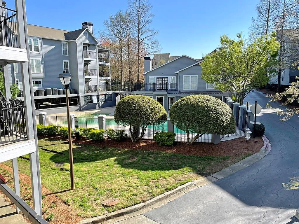427 Granville Court, Sandy Springs, Georgia 30328, 1 Bedroom Bedrooms, ,1 BathroomBathrooms,Residential,Sold,427 Granville Court,6863369
