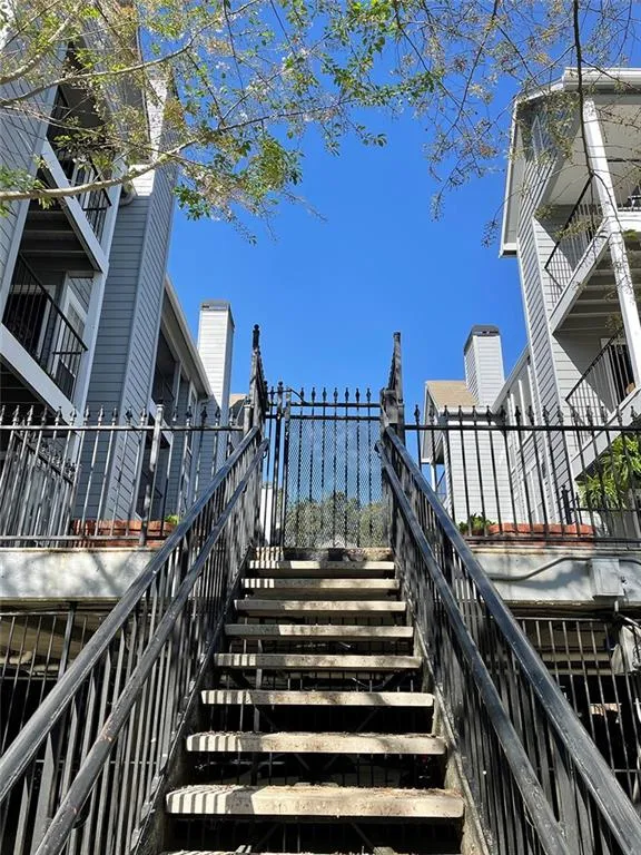 427 Granville Court, Sandy Springs, Georgia 30328, 1 Bedroom Bedrooms, ,1 BathroomBathrooms,Residential,Sold,427 Granville Court,6863369