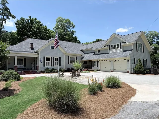1049 N Main Street Nw, Conyers, Georgia 30012