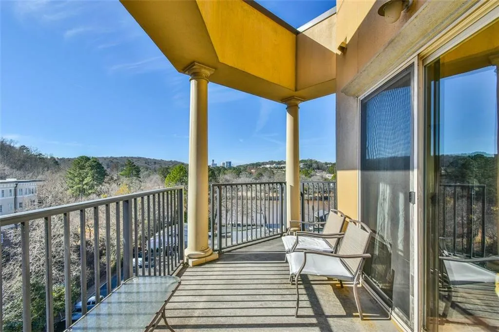 200 River Vista Drive Unit 730, Atlanta, Georgia 30339, 2 Bedrooms Bedrooms, ,2 BathroomsBathrooms,Residential,Sold,200 River Vista Drive Unit 730,7166098
