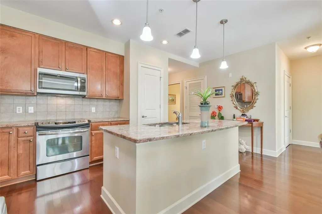 200 River Vista Drive Unit 730, Atlanta, Georgia 30339, 2 Bedrooms Bedrooms, ,2 BathroomsBathrooms,Residential,Sold,200 River Vista Drive Unit 730,7166098