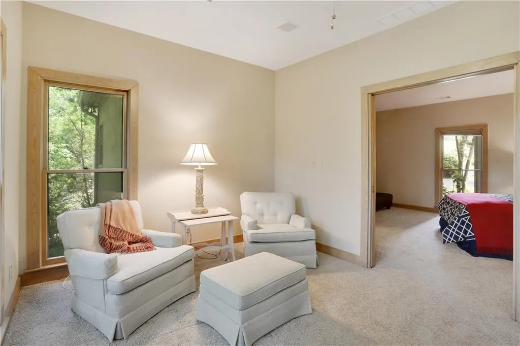1435 N Riverside Circle, Sandy Springs, Georgia 30328, 4 Bedrooms Bedrooms, ,3 BathroomsBathrooms,Residential,Sold,1435 N Riverside Circle,5673761