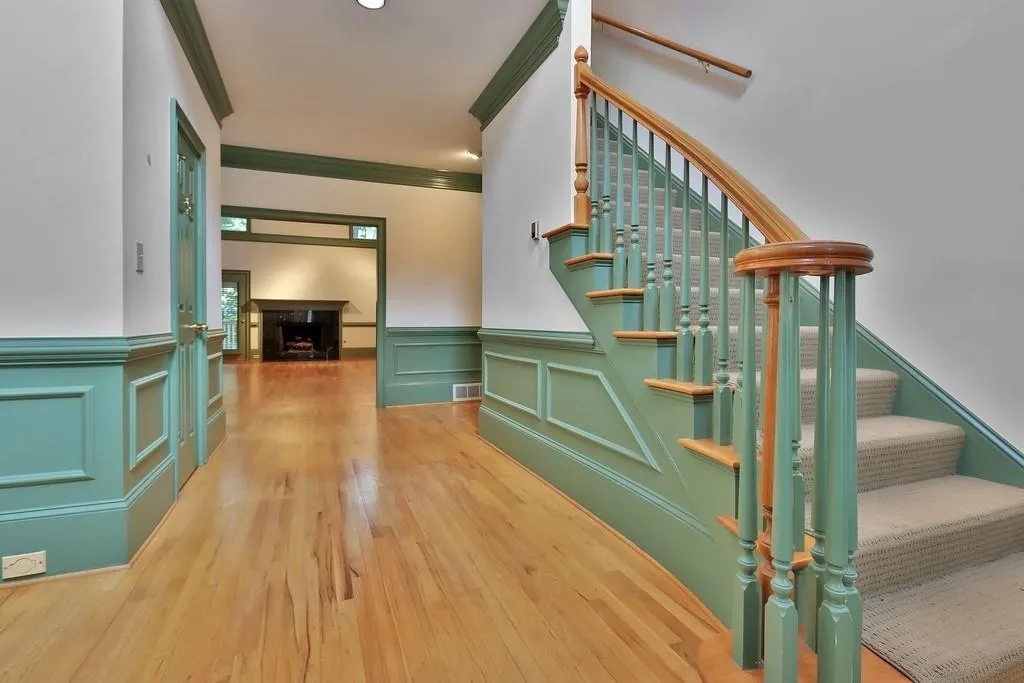 190 Grosvenor Place Nw, Atlanta, Georgia 30328, 4 Bedrooms Bedrooms, ,3 BathroomsBathrooms,Residential,Sold,190 Grosvenor Place Nw,6715496