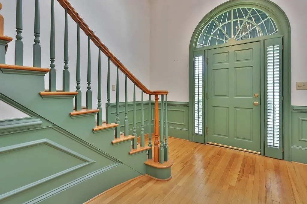 190 Grosvenor Place Nw, Atlanta, Georgia 30328, 4 Bedrooms Bedrooms, ,3 BathroomsBathrooms,Residential,Sold,190 Grosvenor Place Nw,6715496