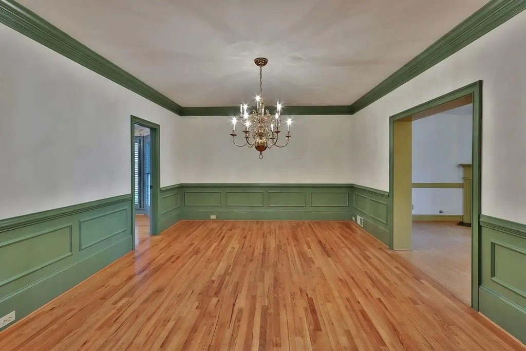 190 Grosvenor Place Nw, Atlanta, Georgia 30328, 4 Bedrooms Bedrooms, ,3 BathroomsBathrooms,Residential,Sold,190 Grosvenor Place Nw,6715496
