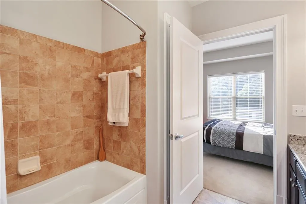 200 River Vista Drive Unit 715, Atlanta, Georgia 30339, 2 Bedrooms Bedrooms, ,2 BathroomsBathrooms,Residential,Sold,200 River Vista Drive Unit 715,6936402