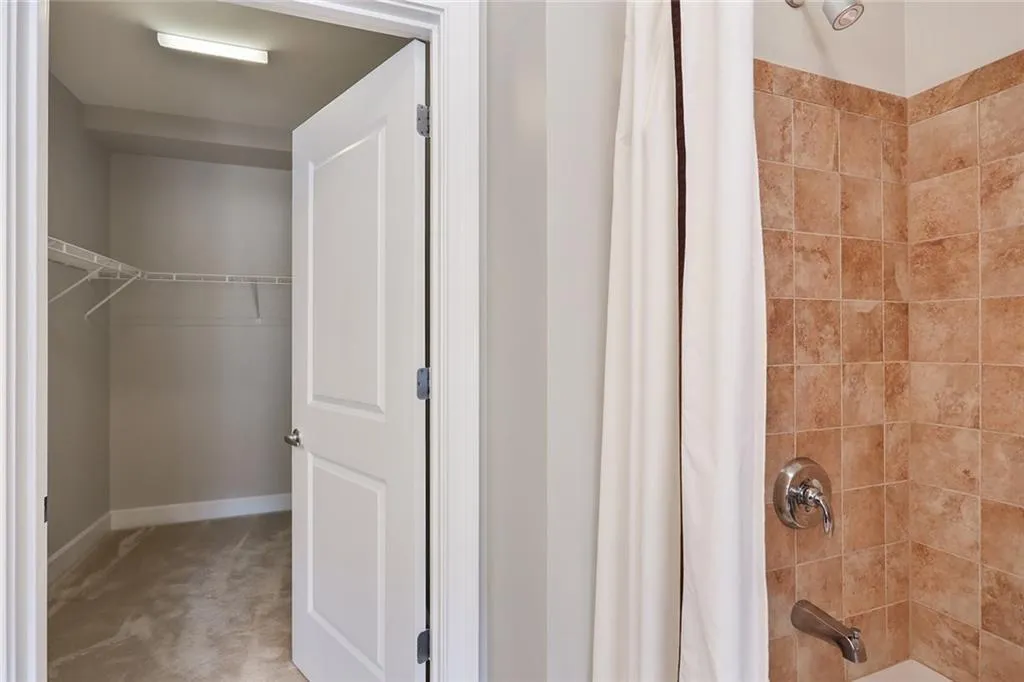 200 River Vista Drive Unit 715, Atlanta, Georgia 30339, 2 Bedrooms Bedrooms, ,2 BathroomsBathrooms,Residential,Sold,200 River Vista Drive Unit 715,6936402