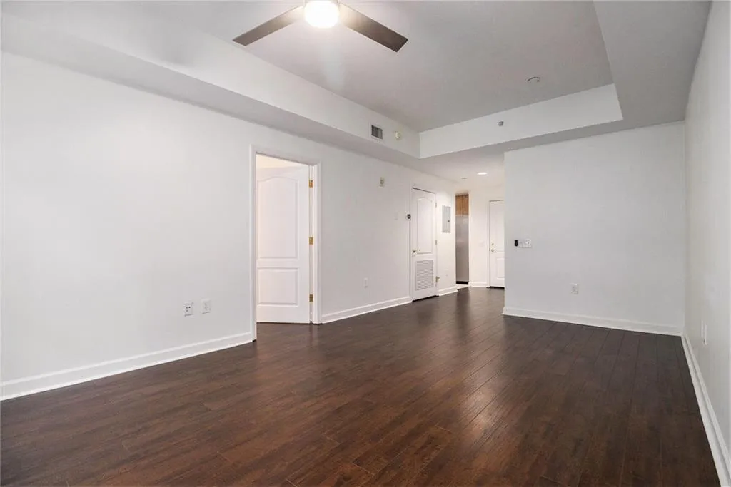 Living/Dining Area