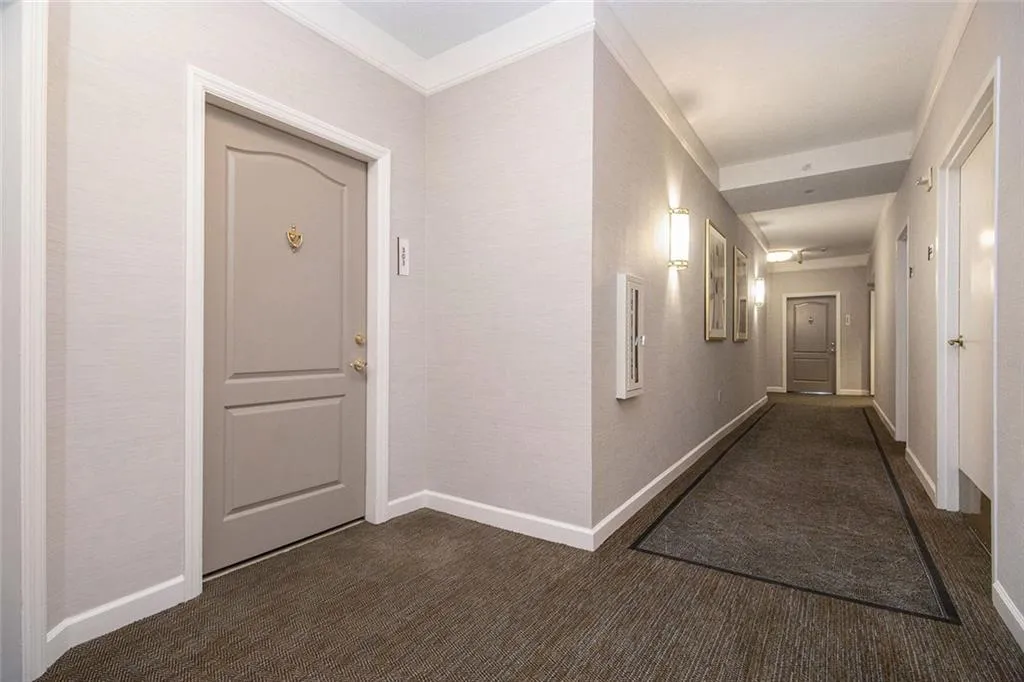 195 14th Street Ne Unit 303, Atlanta, Georgia 30309, 1 Bedroom Bedrooms, ,1 BathroomBathrooms,Residential,For Sale,195 14th Street Ne Unit 303,7599711
