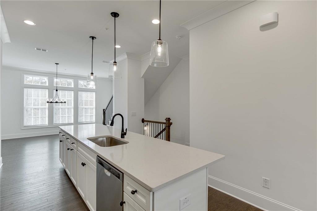 6675 Prelude Drive Unit 170, Sandy Springs, Georgia 30328, 3 Bedrooms Bedrooms, ,4 BathroomsBathrooms,Residential,Sold,6675 Prelude Drive Unit 170,7207726