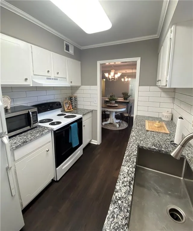 6207 Park Avenue Unit 2, Sandy Springs, Georgia 30342, 2 Bedrooms Bedrooms, ,1 BathroomBathrooms,Residential,Sold,6207 Park Avenue Unit 2,6915573