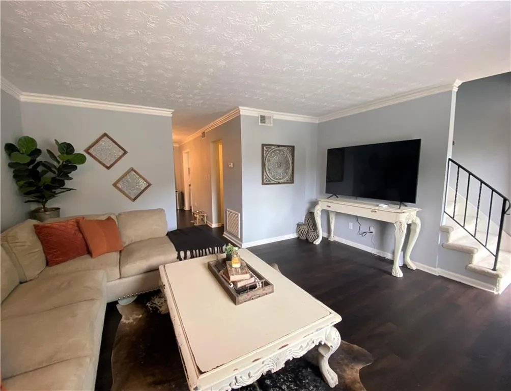 6207 Park Avenue Unit 2, Sandy Springs, Georgia 30342, 2 Bedrooms Bedrooms, ,1 BathroomBathrooms,Residential,Sold,6207 Park Avenue Unit 2,6915573
