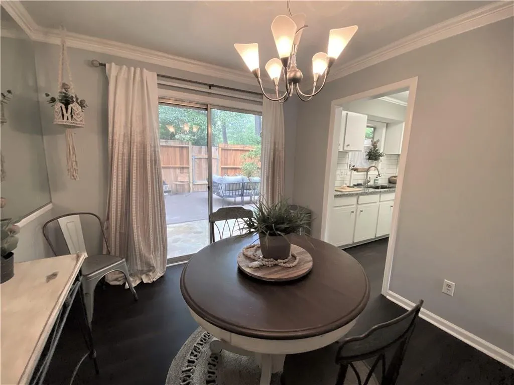 6207 Park Avenue Unit 2, Sandy Springs, Georgia 30342, 2 Bedrooms Bedrooms, ,1 BathroomBathrooms,Residential,Sold,6207 Park Avenue Unit 2,6915573