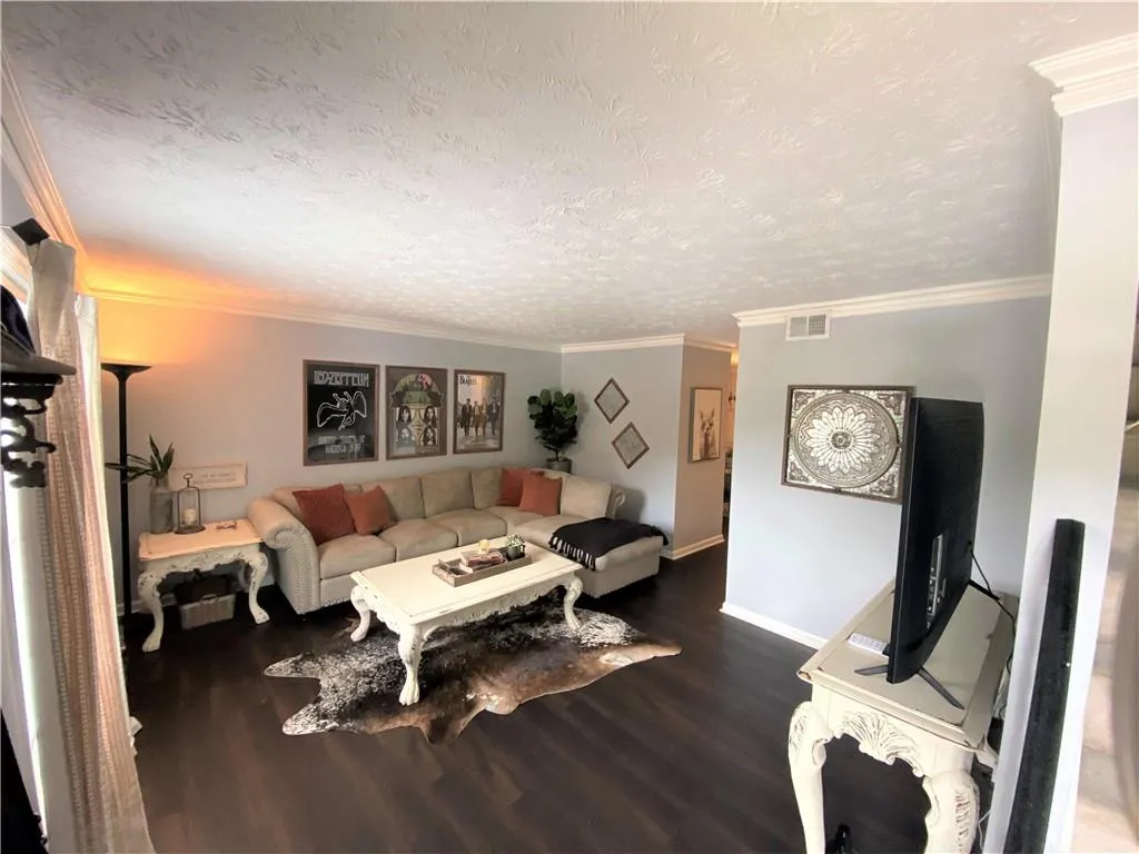 6207 Park Avenue Unit 2, Sandy Springs, Georgia 30342, 2 Bedrooms Bedrooms, ,1 BathroomBathrooms,Residential,Sold,6207 Park Avenue Unit 2,6915573