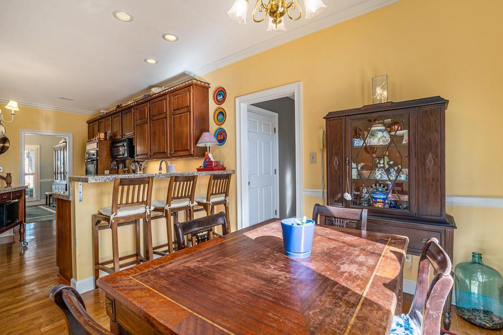 7155 Roswell Road Unit 6, Sandy Springs, Georgia 30328, 3 Bedrooms Bedrooms, ,2 BathroomsBathrooms,Residential,Sold,7155 Roswell Road Unit 6,7313753