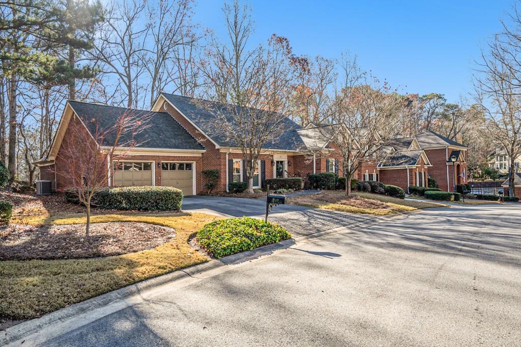 7155 Roswell Road Unit 6, Sandy Springs, Georgia 30328, 3 Bedrooms Bedrooms, ,2 BathroomsBathrooms,Residential,Sold,7155 Roswell Road Unit 6,7313753