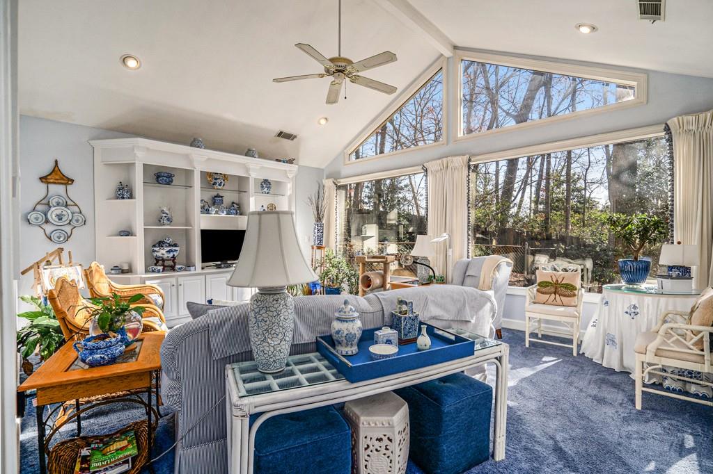 7155 Roswell Road Unit 6, Sandy Springs, Georgia 30328, 3 Bedrooms Bedrooms, ,2 BathroomsBathrooms,Residential,Sold,7155 Roswell Road Unit 6,7313753