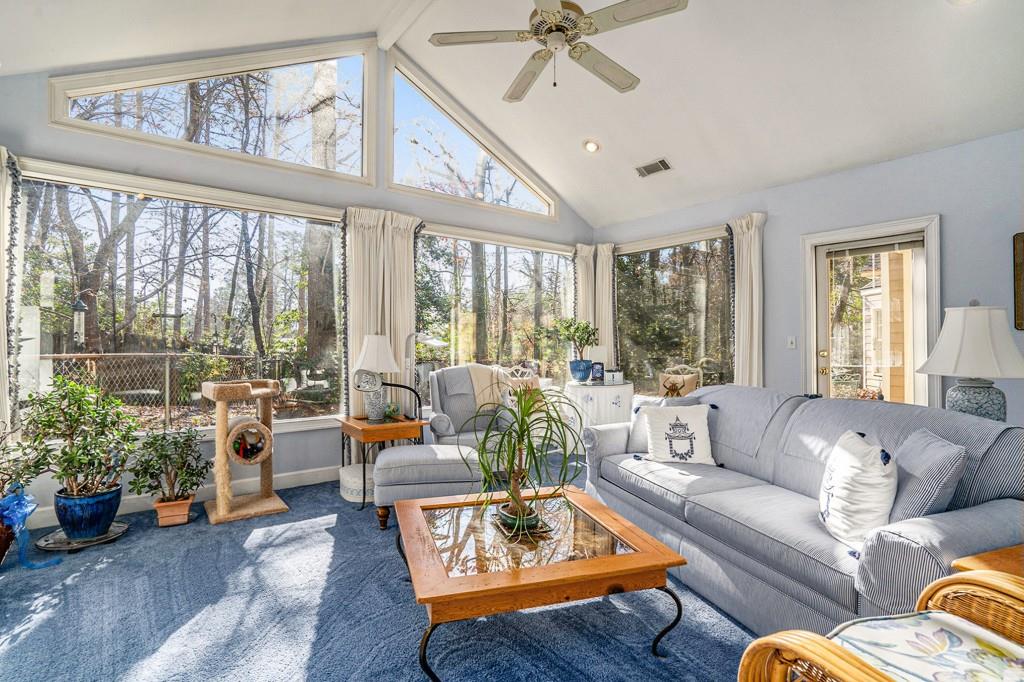 7155 Roswell Road Unit 6, Sandy Springs, Georgia 30328, 3 Bedrooms Bedrooms, ,2 BathroomsBathrooms,Residential,Sold,7155 Roswell Road Unit 6,7313753