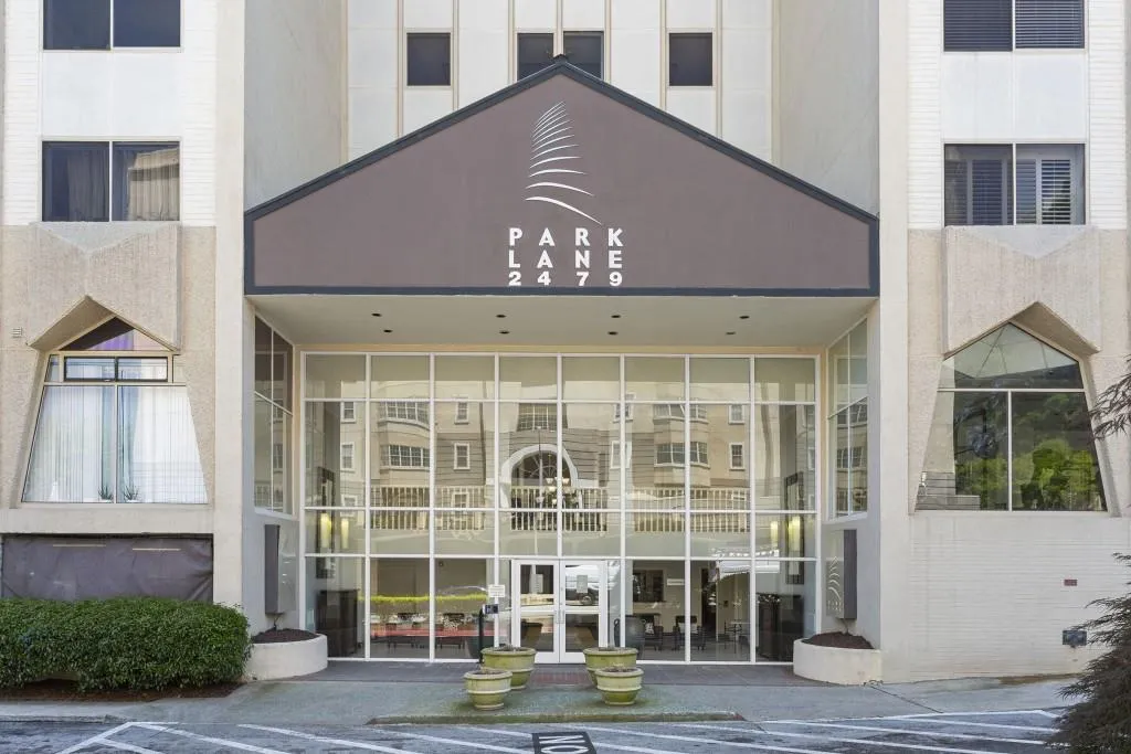 2479 Peachtree Road Ne Unit 1805, Atlanta, Georgia 30305, 2 Bedrooms Bedrooms, ,2 BathroomsBathrooms,Residential,For Sale,2479 Peachtree Road Ne Unit 1805,7558675