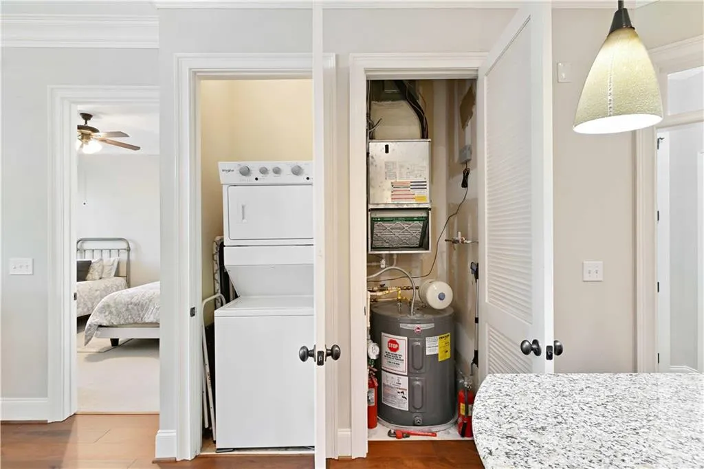 3635 E Paces Circle Ne Unit 1410, Atlanta, Georgia 30326, 1 Bedroom Bedrooms, ,1 BathroomBathrooms,Residential,For Sale,3635 E Paces Circle Ne Unit 1410,7666835 3635 E Paces Circle Ne Unit 1410, Atlanta, Georgia 30326, 1 Bedroom Bedrooms, ,1 BathroomBathrooms,Residential,For Sale,3635 E Paces Circle Ne Unit 1410,7666835