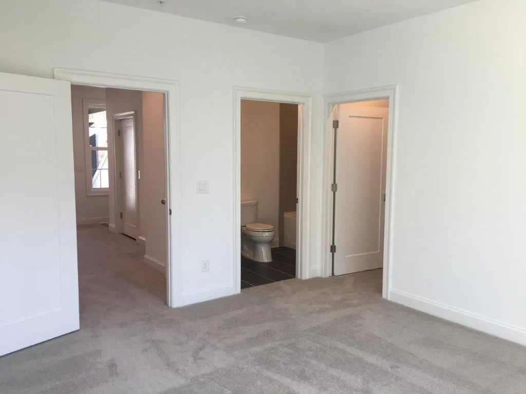 4516 Collins Avenue Unit 12, Atlanta, Georgia 30342, 4 Bedrooms Bedrooms, ,4 BathroomsBathrooms,Residential,Sold,4516 Collins Avenue Unit 12,5695578