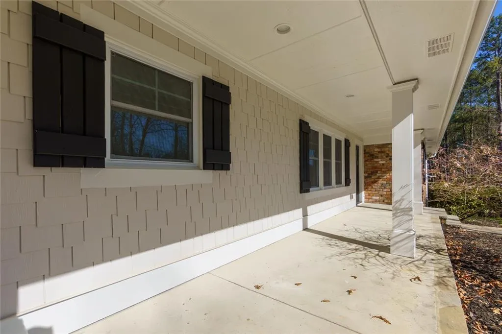 6570 Cherry Tree Lane Ne, Sandy Springs, Georgia 30328, 4 Bedrooms Bedrooms, ,3 BathroomsBathrooms,Residential,Sold,6570 Cherry Tree Lane Ne,7734564