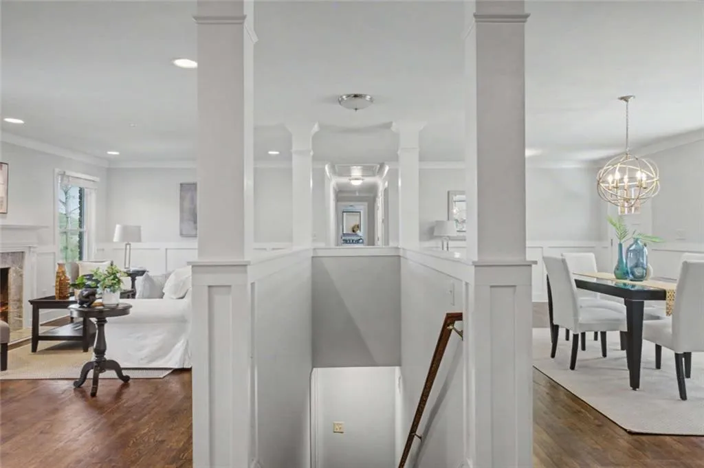 6570 Cherry Tree Lane Ne, Sandy Springs, Georgia 30328, 4 Bedrooms Bedrooms, ,3 BathroomsBathrooms,Residential,Sold,6570 Cherry Tree Lane Ne,7734564