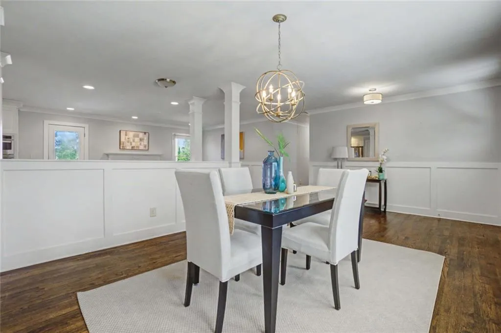 6570 Cherry Tree Lane Ne, Sandy Springs, Georgia 30328, 4 Bedrooms Bedrooms, ,3 BathroomsBathrooms,Residential,Sold,6570 Cherry Tree Lane Ne,7734564