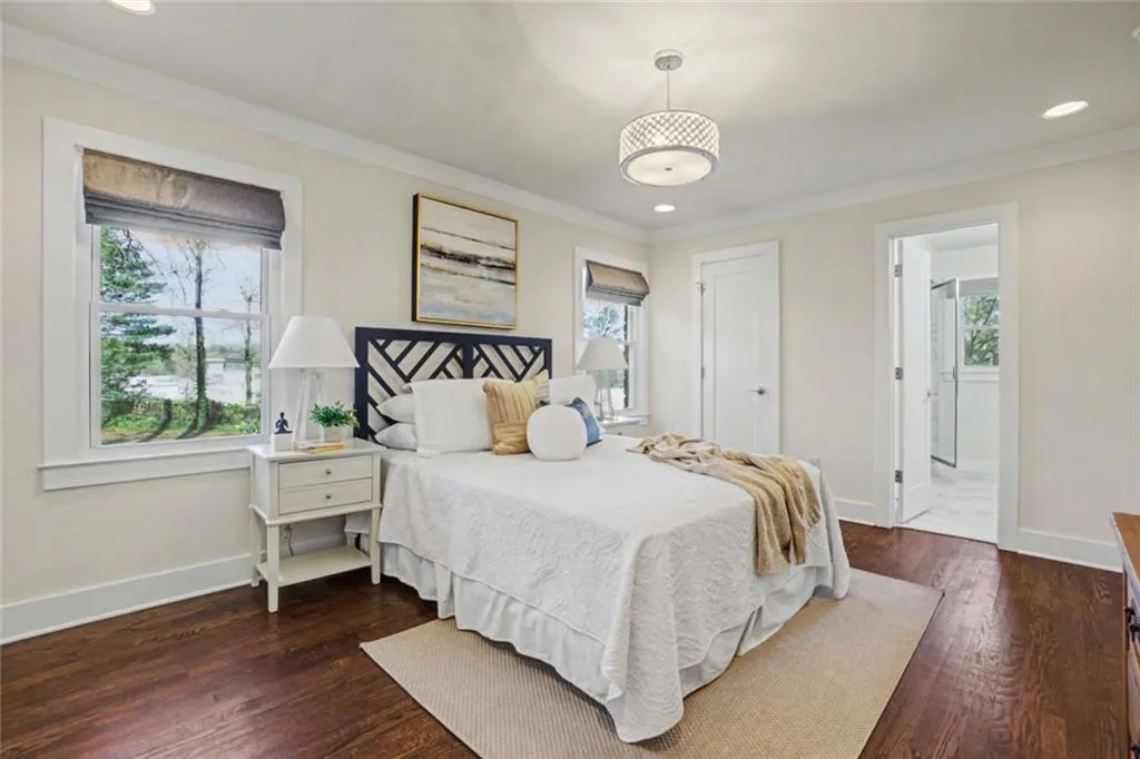 6570 Cherry Tree Lane Ne, Sandy Springs, Georgia 30328, 4 Bedrooms Bedrooms, ,3 BathroomsBathrooms,Residential,Sold,6570 Cherry Tree Lane Ne,7734564