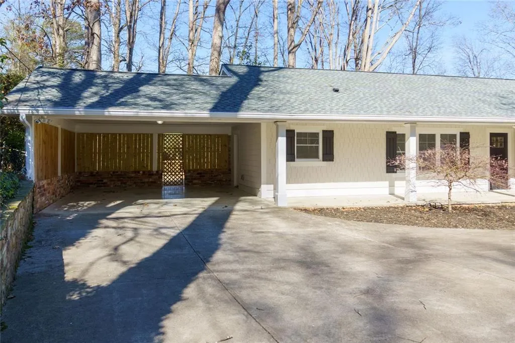 6570 Cherry Tree Lane Ne, Sandy Springs, Georgia 30328, 4 Bedrooms Bedrooms, ,3 BathroomsBathrooms,Residential,Sold,6570 Cherry Tree Lane Ne,7734564