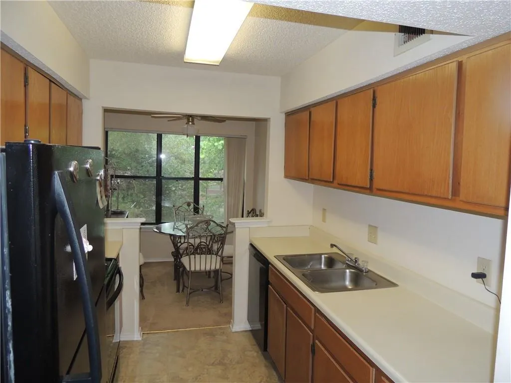 1415 Huntingdon Chase, Sandy Springs, Georgia 30350, 2 Bedrooms Bedrooms, ,2 BathroomsBathrooms,Residential,Sold,1415 Huntingdon Chase,6547863