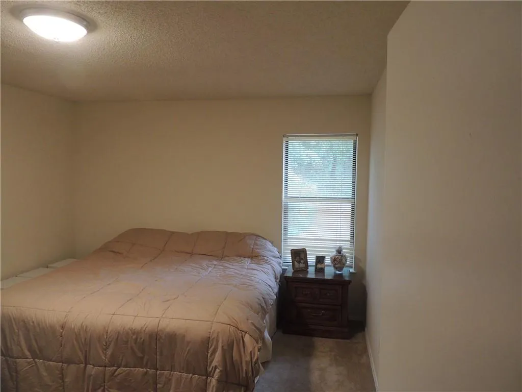 1415 Huntingdon Chase, Sandy Springs, Georgia 30350, 2 Bedrooms Bedrooms, ,2 BathroomsBathrooms,Residential,Sold,1415 Huntingdon Chase,6547863