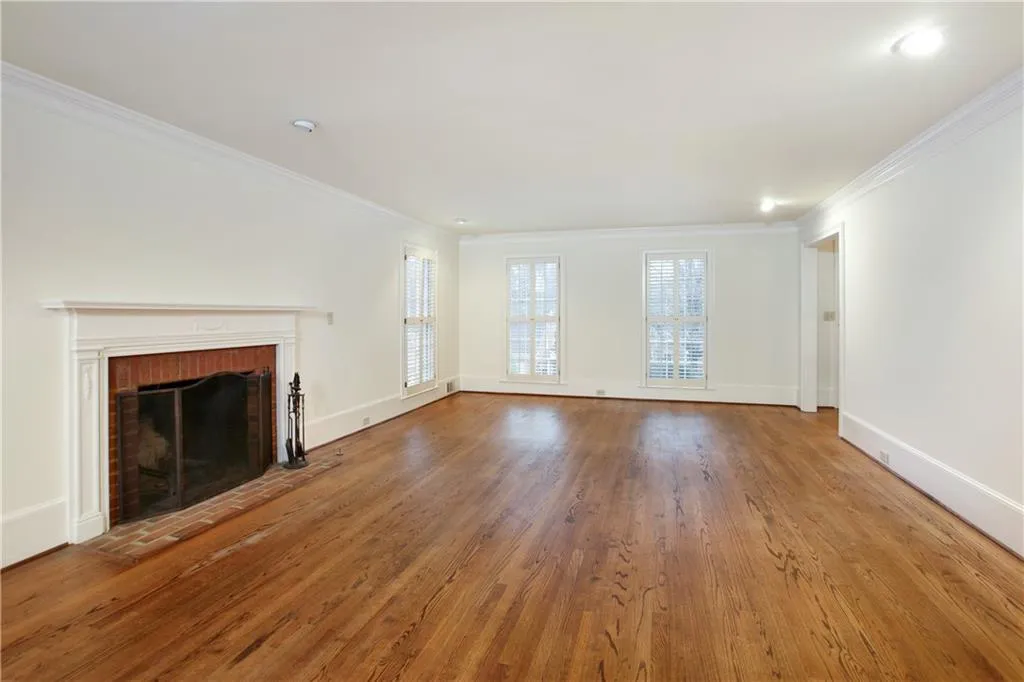 770 Amster Green Drive, Sandy Springs, Georgia 30350, 4 Bedrooms Bedrooms, ,3 BathroomsBathrooms,Residential,Sold,770 Amster Green Drive,6509103