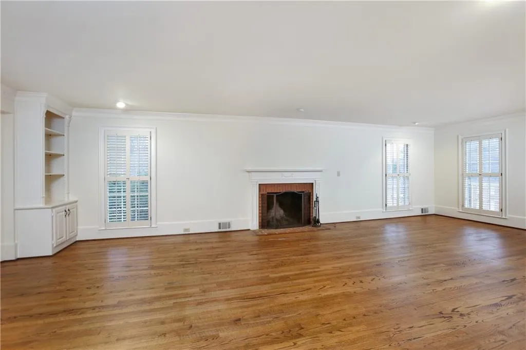 770 Amster Green Drive, Sandy Springs, Georgia 30350, 4 Bedrooms Bedrooms, ,3 BathroomsBathrooms,Residential,Sold,770 Amster Green Drive,6509103
