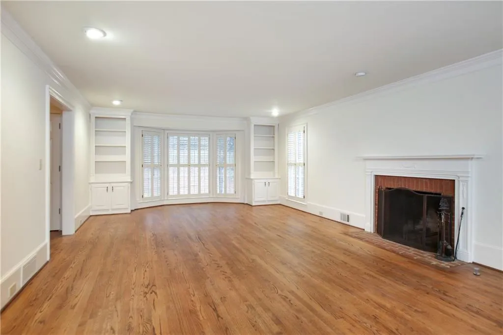770 Amster Green Drive, Sandy Springs, Georgia 30350, 4 Bedrooms Bedrooms, ,3 BathroomsBathrooms,Residential,Sold,770 Amster Green Drive,6509103