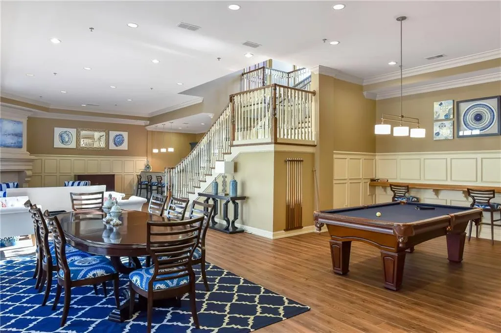 5450 Glenridge Park Unit 1302, Sandy Springs, Georgia 30342, 2 Bedrooms Bedrooms, ,2 BathroomsBathrooms,Residential,Sold,5450 Glenridge Park Unit 1302,5953561