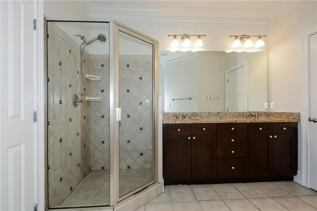 5450 Glenridge Park Unit 1302, Sandy Springs, Georgia 30342, 2 Bedrooms Bedrooms, ,2 BathroomsBathrooms,Residential,Sold,5450 Glenridge Park Unit 1302,5953561