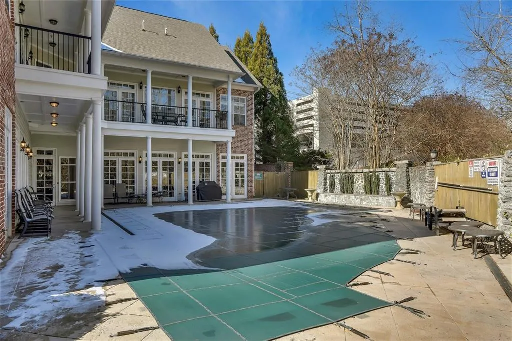 5450 Glenridge Park Unit 1302, Sandy Springs, Georgia 30342, 2 Bedrooms Bedrooms, ,2 BathroomsBathrooms,Residential,Sold,5450 Glenridge Park Unit 1302,5953561