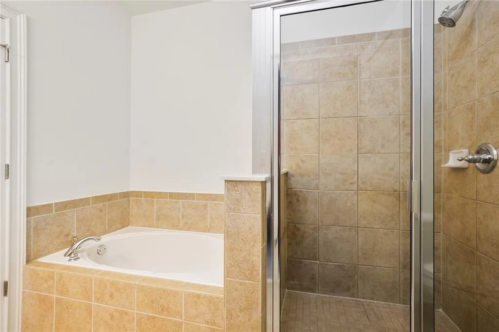 6467 Chariot Street Unit 31, Atlanta, Georgia 30328, 2 Bedrooms Bedrooms, ,2 BathroomsBathrooms,Residential,Sold,6467 Chariot Street Unit 31,7361097