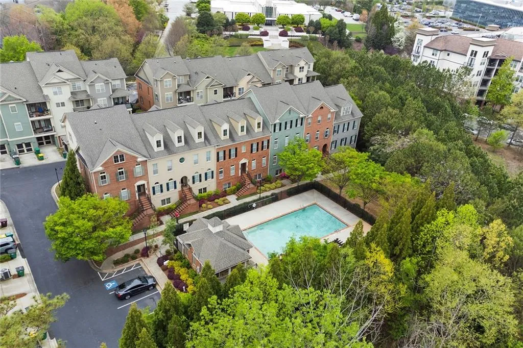 6467 Chariot Street Unit 31, Atlanta, Georgia 30328, 2 Bedrooms Bedrooms, ,2 BathroomsBathrooms,Residential,Sold,6467 Chariot Street Unit 31,7361097