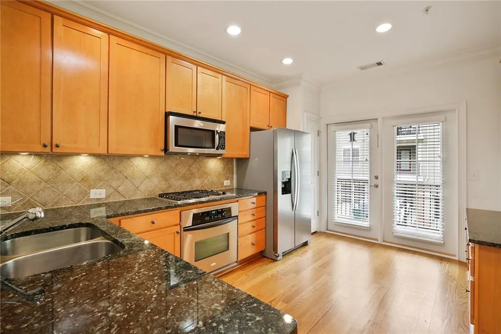 6467 Chariot Street Unit 31, Atlanta, Georgia 30328, 2 Bedrooms Bedrooms, ,2 BathroomsBathrooms,Residential,Sold,6467 Chariot Street Unit 31,7361097