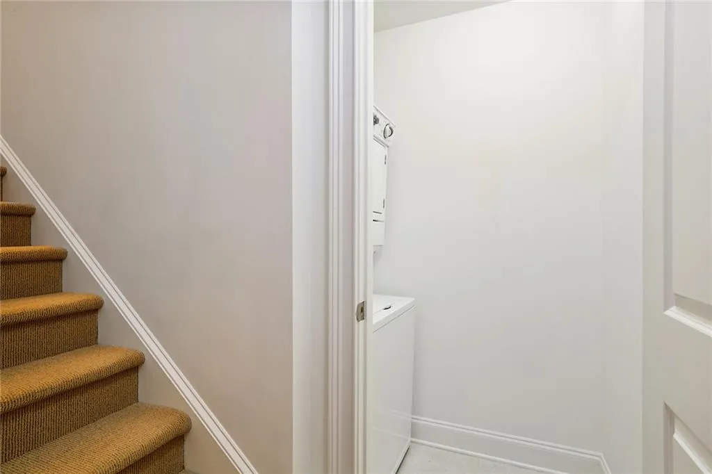 6467 Chariot Street Unit 31, Atlanta, Georgia 30328, 2 Bedrooms Bedrooms, ,2 BathroomsBathrooms,Residential,Sold,6467 Chariot Street Unit 31,7361097