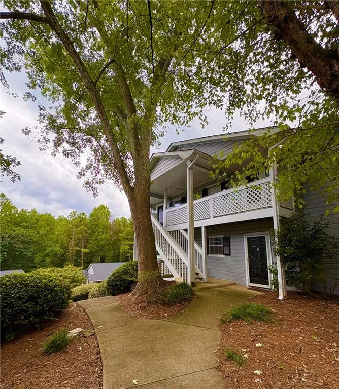 1304 Natchez Trace, Atlanta, Georgia 30350, 2 Bedrooms Bedrooms, ,1 BathroomBathrooms,Residential,For Sale,1304 Natchez Trace,7630427