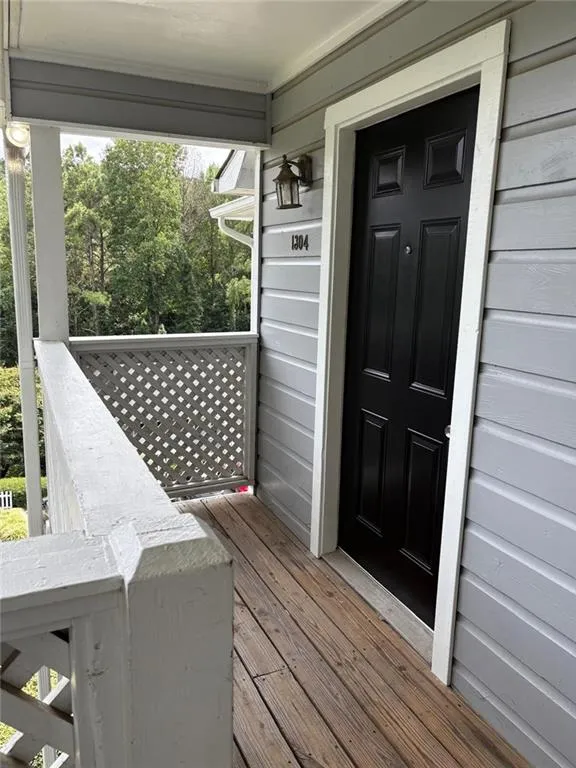 1304 Natchez Trace, Atlanta, Georgia 30350, 2 Bedrooms Bedrooms, ,1 BathroomBathrooms,Residential,For Sale,1304 Natchez Trace,7630427