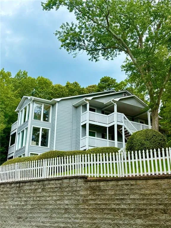 1304 Natchez Trace, Atlanta, Georgia 30350, 2 Bedrooms Bedrooms, ,1 BathroomBathrooms,Residential,For Sale,1304 Natchez Trace,7630427