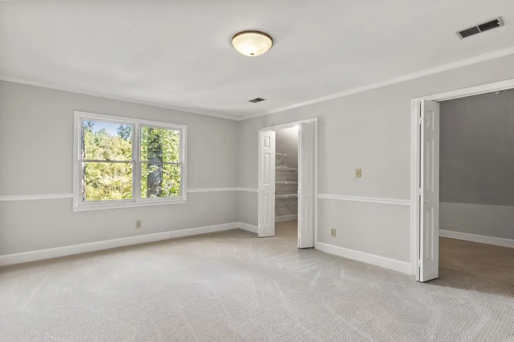 200 Marsh Glen Point, Sandy Springs, Georgia 30328, 5 Bedrooms Bedrooms, ,4 BathroomsBathrooms,Residential,Sold,200 Marsh Glen Point,6951735